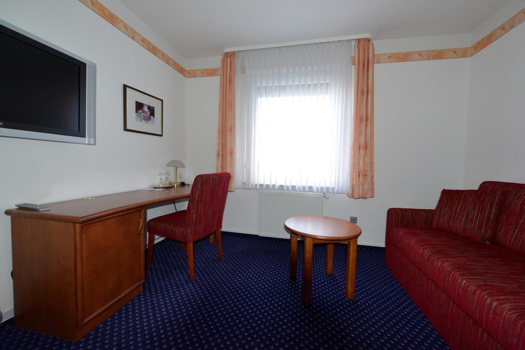 Hotel Trollinger Hof Bad Oeynhausen Exterior foto